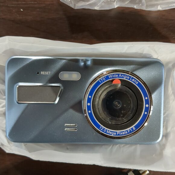 BlackBOX Dual Lens A10 Dash Camera - Picture 3 of 5